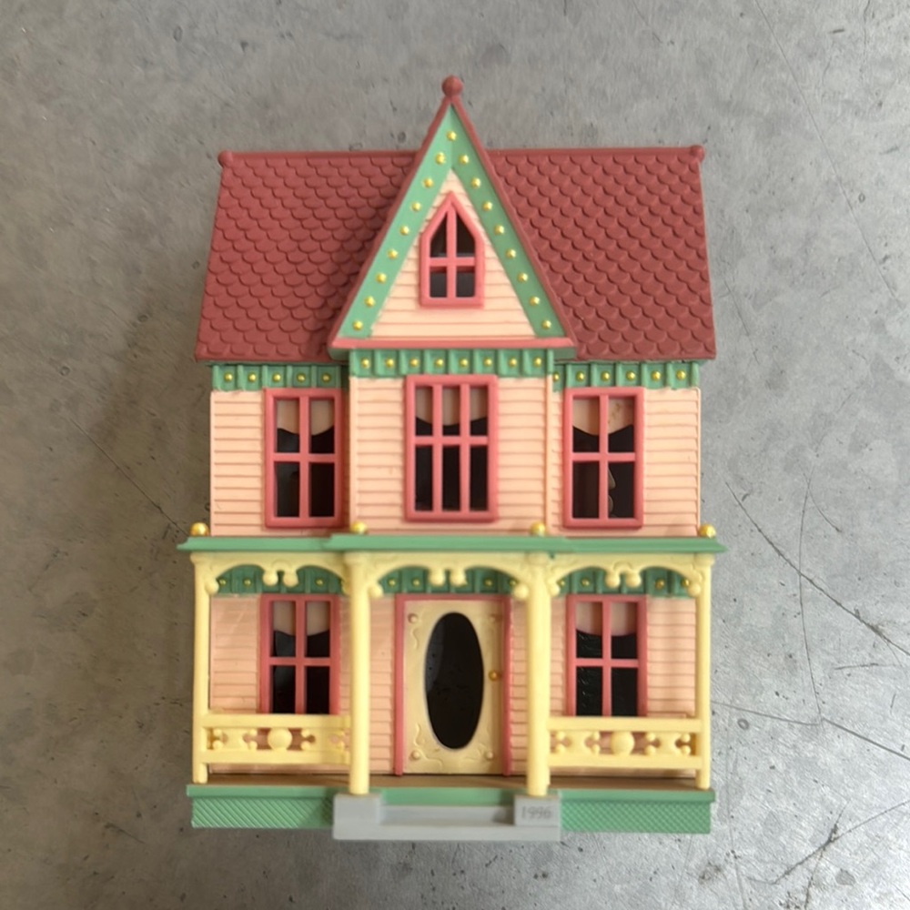 1996 Victorian Painted Lady Hallmark Ornament